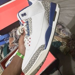 Jordan 3 true blue